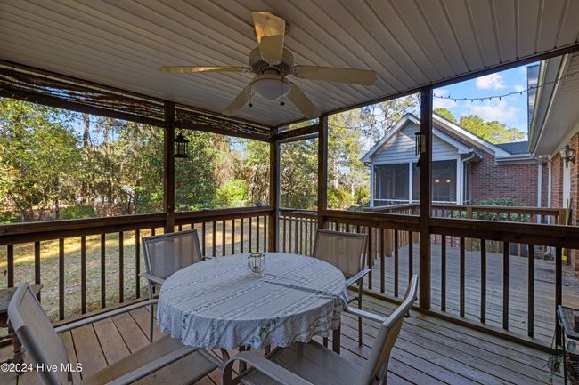 Screened in Porch off Den | Image 10