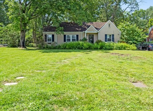 4207 Belmont Park Ter, Nashville, TN, 37215-3605 | Card Image