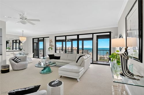 ph-3-2400 Gulf Shore Blvd N, NAPLES, FL, 34103-4318 | Card Image