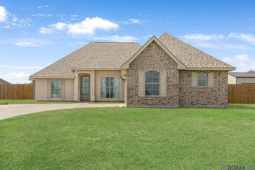 1015 N Millet Dr, Gramercy, LA, 70052-3010 | Card Image