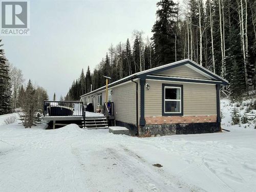 24425 E River Rd, Hinton, AB, T7V0A3 | Card Image