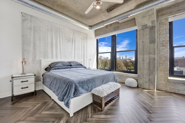 UNIT-337 - 1033 W 14 Th Pl, Condo with 3 bedrooms, 2 bathrooms and 1 parking in Chicago IL | Image 10