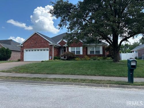 10555 Brookside Dr, Newburgh, IN, 47630-7601 | Card Image