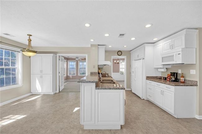 2983 Bancroft Gln Nw, House other with 3 bedrooms, 3 bathrooms and null parking in Kennesaw GA | Image 8