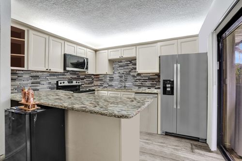 9993 Nw 7th St, Plantation, FL, 33324-4928 | Card Image