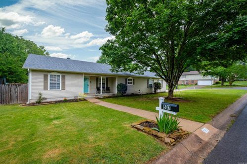 507 Baywood Dr, Little Rock, AR, 72211-2982 | Card Image