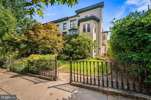 145 W Lafayette Ave, BALTIMORE, MD, 21217-4211 | Card Image