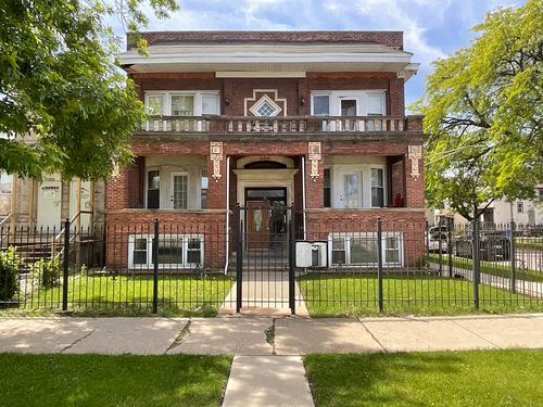 143 111th St, Chicago, IL, 60628-4350 | Card Image