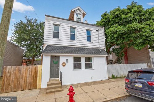 623 E Chestnut St, LANCASTER, PA, 17602-3123 | Card Image