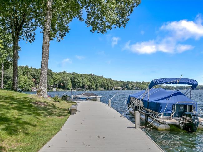 UNIT-10 - 80 Toxaway Shrs, Condo with 2 bedrooms, 3 bathrooms and null parking in Lake Toxaway NC | Image 32