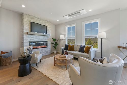 26636 Ne 143rd Pl, Duvall, WA, 98019-8678 | Card Image