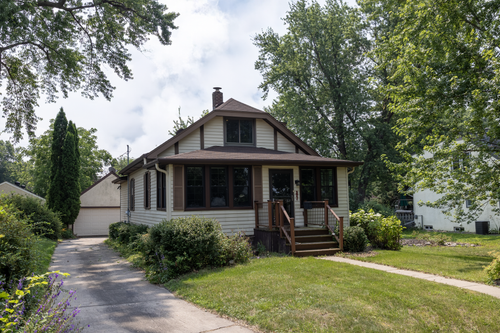 3979 Reservoir Blvd, Columbia Heights, MN, 55421-4034 | Card Image