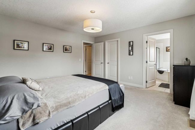 67 Tremblant Way Sw, Home with 3 bedrooms, 2 bathrooms and 2 parking in Calgary AB | Image 15