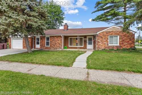 25141 Burt, Center Line, MI, 48015-1403 | Card Image