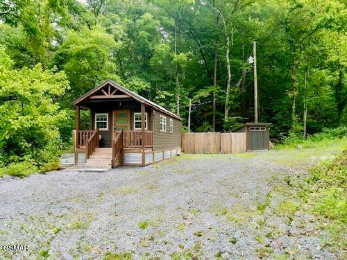 742 Hardin Ln, Sevierville, TN, 37862-4419 | Card Image
