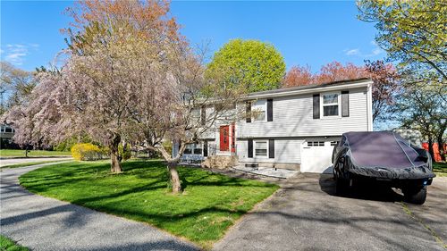 15 Laforge Dr, Coventry, RI, 02816-7656 | Card Image