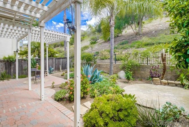 13837 Fontanelle Pl, House other with 3 bedrooms, 3 bathrooms and 4 parking in San Diego CA | Image 40