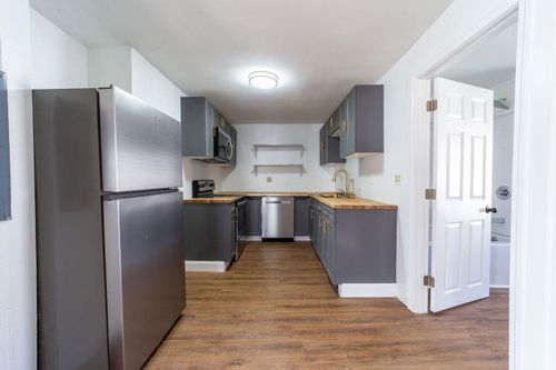 14 B Winter Street, Plymouth, NH, 03264 | Card Image