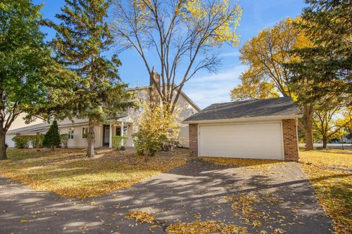 0-9340 Ranchview Ln N, Maple Grove, MN, 55369-4419 | Card Image