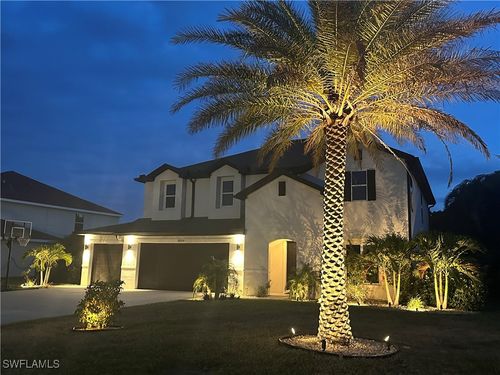 8190 Fountain Mist Blvd, LEHIGH ACRES, FL, 33972-7131 | Card Image