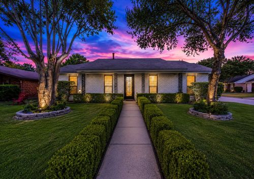 8633 Baumgarten Dr, Dallas, TX, 75228-5418 | Card Image
