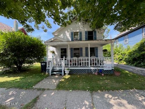 15 Nichol St, Salem, NY, 12865-7705 | Card Image