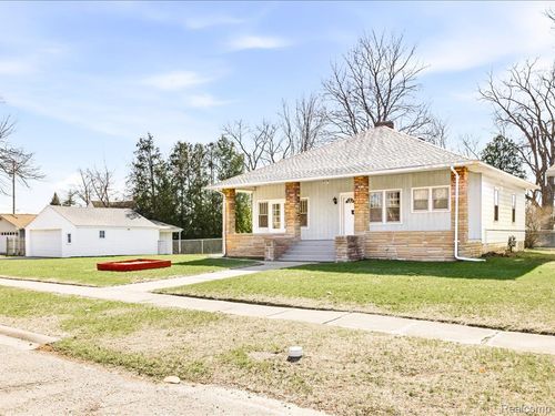 2417 11th St, Port Huron, MI, 48060-6547 | Card Image