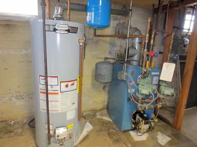 Utilities with water heater | Image 26