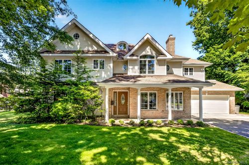 60 Plymouth Rd, Great Neck, NY, 11023-1656 | Card Image