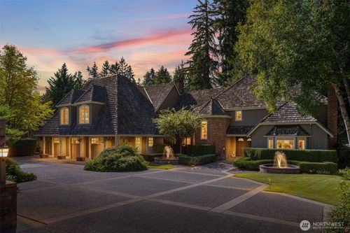 12403 172nd Ave Ne, Redmond, WA, 98052-2270 | Card Image