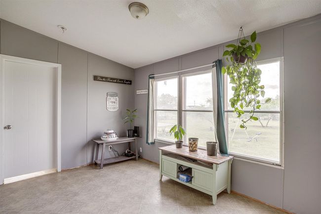 2909 Berry Patch Ln, House other with 3 bedrooms, 2 bathrooms and null parking in Joshua TX | Image 15