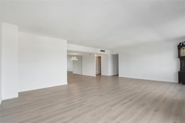 APT-406 - 2500 E Las Olas Blvd, Condo with 3 bedrooms, 3 bathrooms and null parking in Fort Lauderdale FL | Image 7