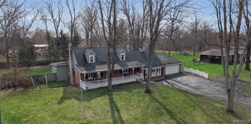 4505 E Overlook Dr, Buffalo, NY, 14221-6327 | Card Image