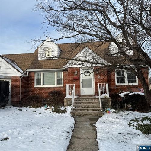 166 Elmwood Dr, Clifton, NJ, 07013-1130 | Card Image