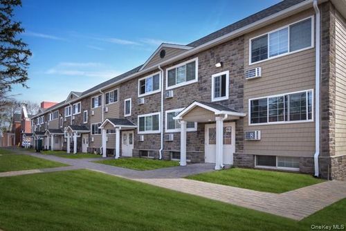 h6-146 Covert Ave, Garden City, NY, 11530-4917 | Card Image