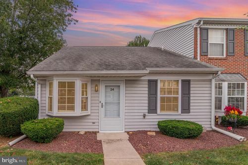 24 Southpoint Dr, Mechanicsburg, PA, 17055-4270 | Card Image
