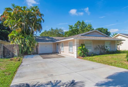3215 1st Pl, Vero Beach, FL, 32968-2559 | Card Image