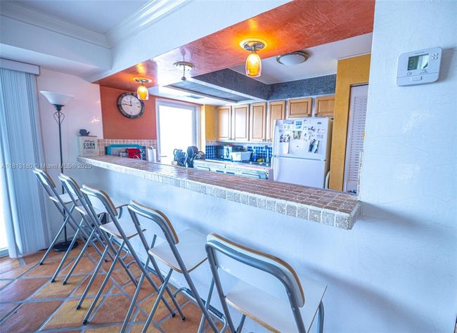 APT-1801 - 2841 N Ocean Blvd, Condo with 2 bedrooms, 2 bathrooms and null parking in Fort Lauderdale FL | Image 5