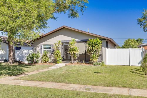 513 89th Ave N, St Petersburg, FL, 33702-3009 | Card Image