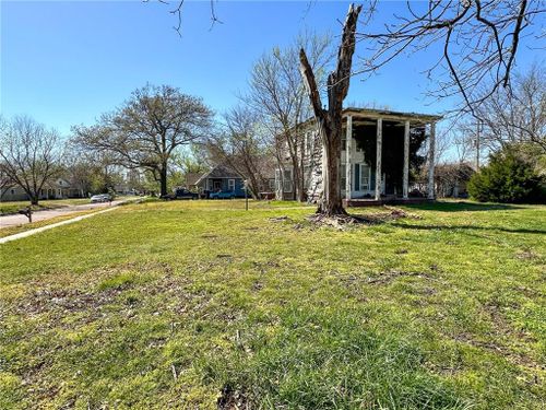 420 E 5th St, Cherryvale, KS, 67335-2207 | Card Image