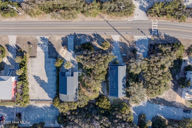 934 Fort Fisher Blvd S, House other with 5 bedrooms, 5 bathrooms and 2 parking in Kure Beach NC | Image 6