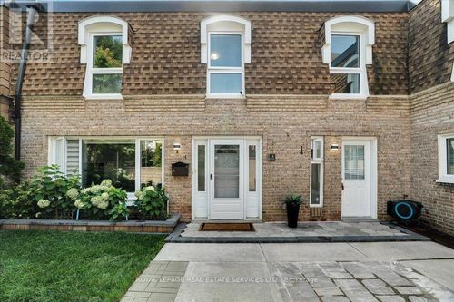 14-1310 Gulleden Dr, Mississauga, ON, L4X1Y9 | Card Image