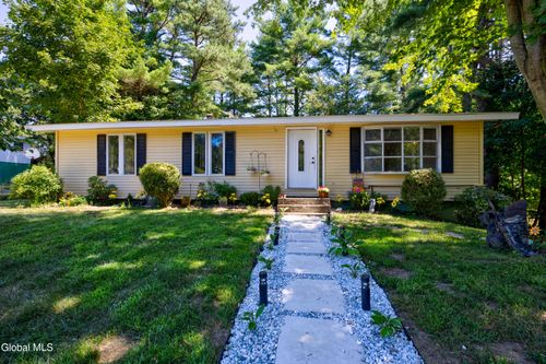 4 Hillcrest Ave, Queensbury, NY, 12804-1956 | Card Image