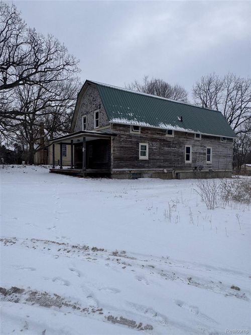8545 Jackson Rd, Dexter, MI, 48130-8421 | Card Image