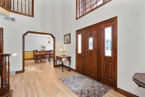 1520 Knollwood Trl, Altoona, WI, 54720-2504 | Card Image