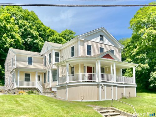 422 W River Rd, Orange, CT, 06477-2756 | Card Image