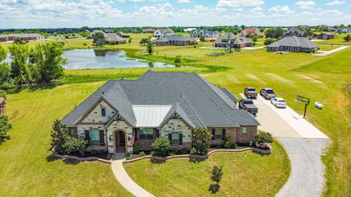 44 Mirror Lakes Ct, Gunter, TX, 75058-3236 | Card Image