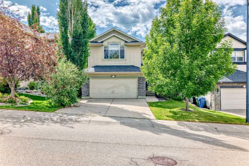 73 Crestmont Drive Sw, Calgary, AB, T3B5Z6 | Card Image