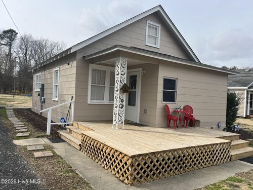 1001 Parsonage St, Elizabeth City, NC, 27909-3301 | Card Image