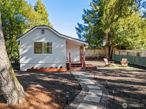 1522 Snyder Ave, Bremerton, WA, 98312-2928 | Card Image